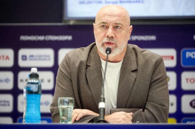 Sport Bilder des Tages BiH press: FIFA World Cup, WM, Weltmeisterschaft, Fussball 2026 UEFA Qualifiers Play-offs Head Coach of Bosnia and Herzegovina Sergej Barbarez speaks on a press conference, PK, Pressekonferenz on March, 2026 in Sarajevo, Bosnia and Herzegovina ahead of FIFA World Cup 2026 UEFA Qualifiers Play-offs.  ArminxDurgut PIXSELL