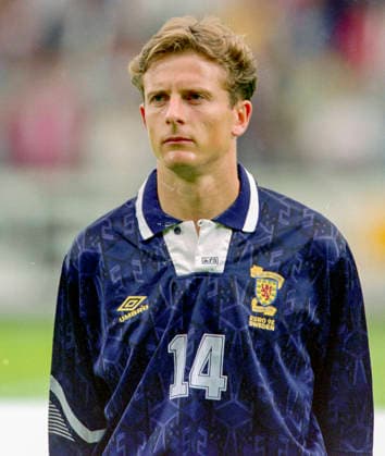 920618 Football, UEFA EURO, EM, Europameisterschaft,Fussball 1992, Group 2, Scotland - CIS 3-0: Scotlands Kevin Gallacher. Photo: BILDBYRAN M025_05 M025_05 scotland skottland oss cis commonwealth of independent states russia sovjet soviet union oberoende staters samvälde 920612 scanx fotboll em em92 em 92 em 1992 em1992 group 2 e bbeng dia football soccer sverige sweden scotland v cis euro uefa euro 1992 euro1992 euro92 european championships europamästerskap idrottsparken stadium norrkoping june 18 1992 lineup portrait headshot *** 920618 Football, Uefa EURO 1992, Group 2, Scotland CIS 3 0 Scotlands Kevin Gallacher Photo BILDBYRAN M025 05 M025 05 scotland scotland us cis commonwealth of independent states russia soviet soviet union commonwealth of independent states 920612 scanx football em em92 em 92 em 1992 em1992 group 2 e bbeng dia football soccer sverige sweden scotland v cis euro uefa euro 1992 euro1992 euro92 european championships europamästerskap idrottsparken stadium norrkoping june 18 1992 lineup portrait headshot  Copyright: BILDBYRAN BB920618BB052