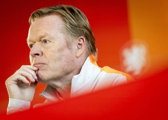 ZEIST - Netherlands national team, Nationalteam coach Ronald Koeman looks ahead to the friendly match against Norway. ANP KOEN VAN WEEL xVIxANPxSportx xxANPxIVx 554184704 originalFilename: 554184704.jpg