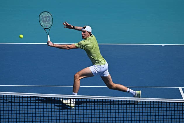 Itau Miami Tennis Open - Ugo Humbert Ugo Humbert (FRA) during his third round match at the Itau Miami Open in Miami , USA, on March 23, 2026. Photo by Corinne Dubreuil ABACAPRESS.COM Miami United States  Copyright: xDubreuilxCorinne ABACAx
