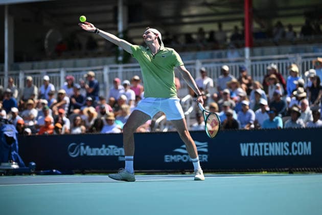 Sport Bilder des Tages Itau Miami Tennis Open - Ugo Humbert Ugo Humbert (FRA) during his third round match at the Itau Miami Open in Miami , USA, on March 23, 2026. Photo by Corinne Dubreuil ABACAPRESS.COM Miami United States  Copyright: xDubreuilxCorinne ABACAx