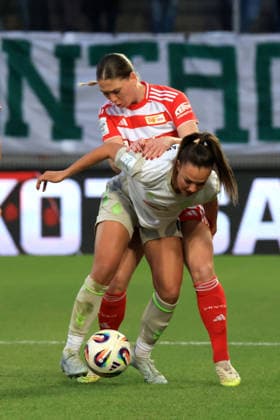 DEU, 2.BL, Frauen, 1.FC Union vs. Werder Bremen, 23.03.2026, Stadion Alte Foersterei, Berlin, DEU, 2.BL, Frauen, 1.FC Union vs. Werder Bremen, im Bild:Samantha Steuerwald (1.FC Union Berlin 19), Maja Sternad (Werder Bremen 11) DFL - regulations prohibit any use of Photographs as image sequences and or quasi-video