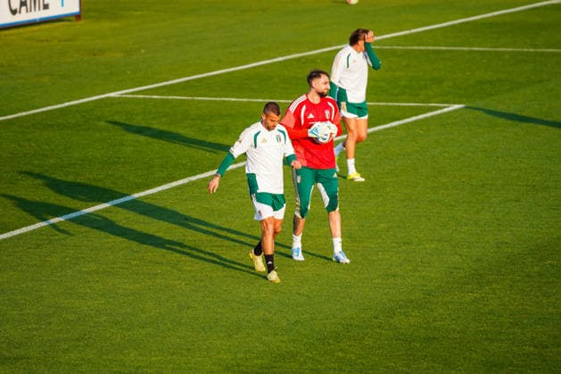 Gianluigi Donnarumma and Leonardo Spinazzola during Italy training session, FIFA World Cup, WM, Weltmeisterschaft, Fussball match in Florence, Italy, March 23 2026  Copyright: xSaraxEsposito IPAxSportx xipa-agency.netx xx IPA_73347868 IPA_Agency_IPA73347868