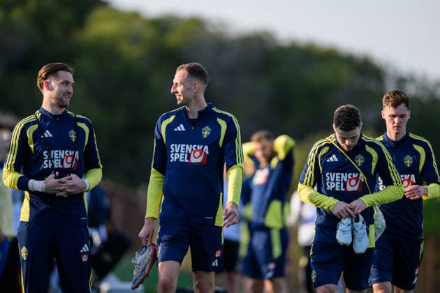 260323 goalkeeper Noel Törnqvist, Gustaf Nilsson, Gabriel Gudmundsson and Williot Swedberg of the Swedish national football team during a training session on March 23, 2026 in Valencia. Photo: Joel Marklund BILDBYRAN kod JM JM0804 bbeng fotboll football soccer fotball vm-kval FIFA World Cup, WM, Weltmeisterschaft, Fussball qualifier qualifier träning practice training sverige sweden sverige a Copyright: JOELxMARKLUND BB260323JM098