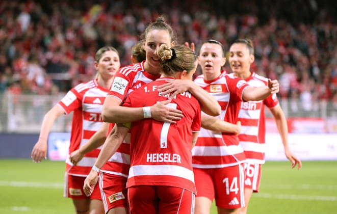Lisa Heiseler jubelt nach Tor zum 3:0 mit Teamkolleginnen Freude Emotion Jubel Fußball Fussball Frauen Damen Bundesliga 21. Spieltag Saison 2025 2026 23.03.2026 1.FC Union Berlin vs. SV Werder Bremen DFL regulations prohibit any use of photographs as image sequences and or quasi-video