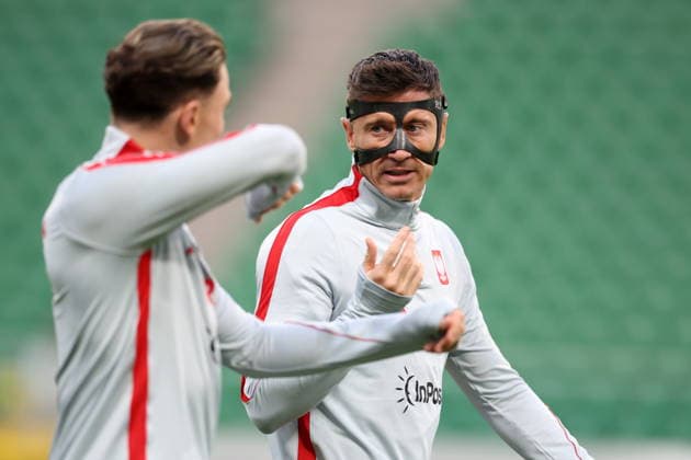 WARSZAWA 23.03.2026 TRENING REPREZENTACJI POLSKI --- POLISH FOOTBALL national team, Nationalteam TRAINING SESSION IN WARSAW MATTY CASH ROBERT LEWANDOWSKI FOT. PIOTR KUCZA FOTOPYK NEWSPIX.PL --- newspix.pl 