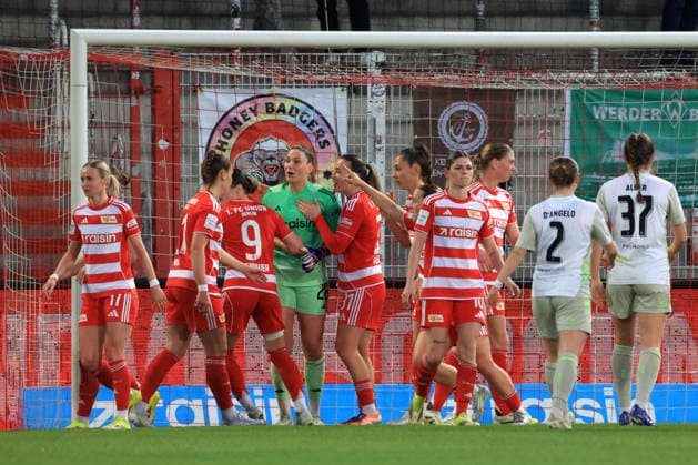 DEU, 2.BL, Frauen, 1.FC Union vs. Werder Bremen, 23.03.2026, Stadion Alte Foersterei, Berlin, DEU, 2.BL, Frauen, 1.FC Union vs. Werder Bremen, im Bild: 11m gehalten von Nadine Boehi (1.FC Union Berlin 28), Union-Spielerinnenkreis DFL - regulations prohibit any use of Photographs as image sequences and or quasi-video