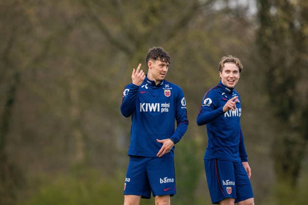 260323 Jorgen Strand Larsen and Kristian Thorstvedt of the Norwegian national football team during a training session on March 23, 2026 in Wijdewormer. Photo: Vegard Grott BILDBYRAN kod VG VG0897 bbeng fotball football soccer fotboll norge norway trening träning training practice amsterdam Copyright: VEGARDxGRoTT BB260323VG014