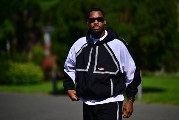 Mike Maignan - Les joueurs de l équipe de France de football arrivent au Centre national de football de Clairefontaine-en-Yveline, France, le 23 mars 2026. Les vice-champions du monde se rendront cette semaine aux Etats-Unis, dans la banlieue de Boston, pour y disputer deux matchs amicaux en préparation de la Coupe du monde 2026. D’abord contre le Brésil jeudi (21h) puis la Colombie dimanche (21h). Christian Liewig Bestimage French soccer team during the Arrival of French team at INF Clairefontaine on March 23, 2026 in Clairefontaine, France. Clairefontaine-en-Yveline France  Copyright: xChristianxLiewigx xBestimagexChristianxLiewigx xBestimagex