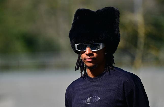 Michael Olise - Les joueurs de l équipe de France de football arrivent au Centre national de football de Clairefontaine-en-Yveline, France, le 23 mars 2026. Les vice-champions du monde se rendront cette semaine aux Etats-Unis, dans la banlieue de Boston, pour y disputer deux matchs amicaux en préparation de la Coupe du monde 2026. D’abord contre le Brésil jeudi (21h) puis la Colombie dimanche (21h). Christian Liewig Bestimage French soccer team during the Arrival of French team at INF Clairefontaine on March 23, 2026 in Clairefontaine, France. Clairefontaine-en-Yveline France  Copyright: xChristianxLiewigx xBestimagexChristianxLiewigx xBestimagex