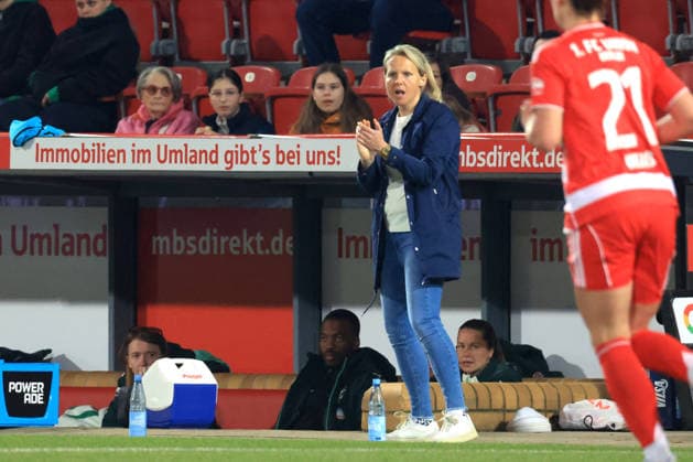 DEU, 1.BL, Frauen, 1.FC Union vs. Werder Bremen, 23.03.2026, Stadion Alte Foersterei, Berlin, DEU, 1.BL, Frauen, 1.FC Union vs. Werder Bremen, im Bild: Cheftrainer Friederike Kromp (Werder Bremen) DFL - regulations prohibit any use of Photographs as image sequences and or quasi-video