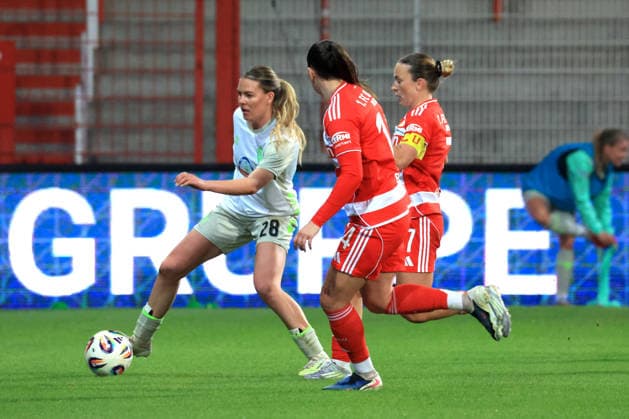 DEU, 1.BL, Frauen, 1.FC Union vs. Werder Bremen, 23.03.2026, Stadion Alte Foersterei, Berlin, DEU, 1.BL, Frauen, 1.FC Union vs. Werder Bremen, im Bild: Hannah Euerlings (1.FC Union Berlin 14), Lisa Heiseler (1.FC Union Berlin 7), Juliane Wirtz (Werder Bremen 28) DFL - regulations prohibit any use of Photographs as image sequences and or quasi-video