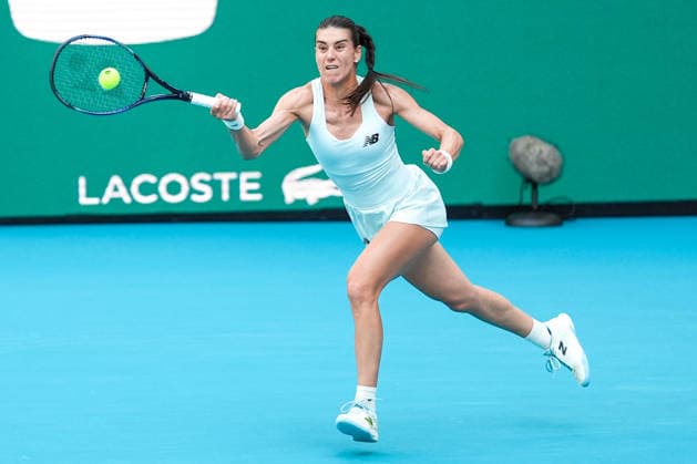 March 23, 2026, Miami Gardens, Florida, USA: Sorana Cirstea (ROU) returns a shot to Coco Gauff (not pictured) during the women s fourth round singles match at the 2026 Miami Open presented by Itau at Hard Rock Stadium. Miami Gardens USA - ZUMAw109 20260323_fap_w109_018 Copyright: xDebbyxWongx