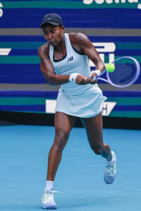 MIAMI GARDENS, FL - MARCH 23: Coco Gauff (USA) in action during a women™s third round singles match against Sorana Cirstea (ROU) at the Miami Open on March 23, 2026, at Hard Rock Stadium in Miami Gardens, Florida,(Photo by Chris Arjoon Icon Sportswire) TENNIS: MAR 23 Miami Open EDITORIAL USE ONLY Icon2603230010060