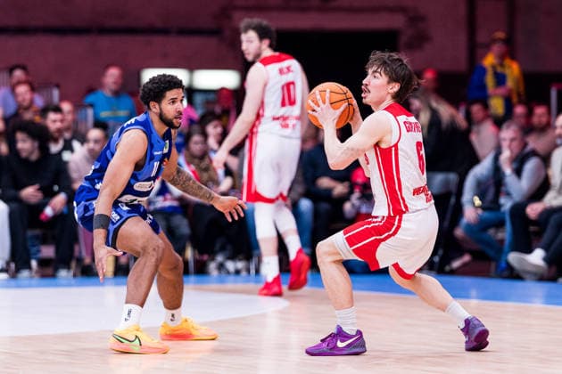 Barmer 2. Basketball Bundesliga ProA: RheinStars Köln vs Phoenix Hagen, 23.03.2026 Marvin Omonigho Omuvwie (Phoenix Hagen, 11), Jasper Günther (RheinStars Köln, 6) am Ball Barmer 2. Basketball Bundesliga ProA: RheinStars Köln vs Phoenix Hagen, Köln, Motorworld am 23.03.2026 Copyright: xBEAUTIFULxSPORTS Wunderlx