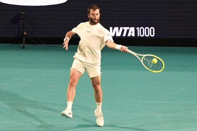 March 23, 2026, Miami Gardens, Florida, USA: Corentin Moutet (FRA) returns a shot to Jannick Sinner (not pictured) during the men s third round singles match at the 2026 Miami Open presented by Itau at Hard Rock Stadium. TENNIS 2026: Miami Open.  - ZUMAw109 20260323_fap_w109_056 Copyright: xDebbyxWongx