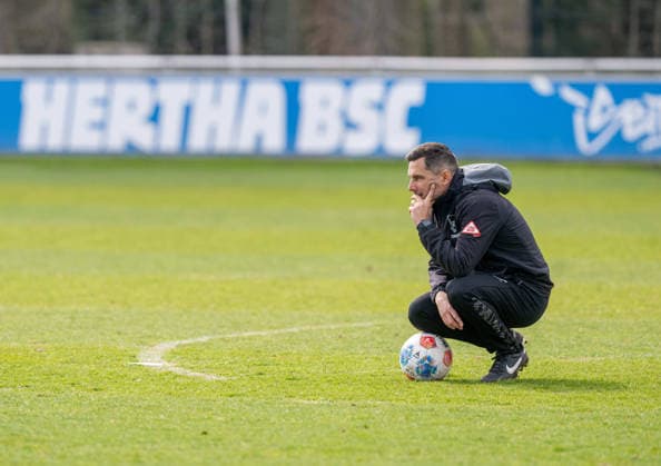 Fussball, Herren, Saison 2025 26, 2. Bundesliga, Hertha BSC, Training, Trainer Stefan Leitl (Hertha BSC), 24.03. 2026,