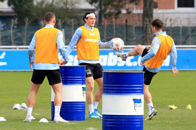 DEU, DFL, 2. FBL Hertha BSC, Training, 24.03.2026, Sportforum, Berlin, DEU, DFL, 2. FBL Hertha BSC, Training, im Bild Fabian Reese (Hertha BSC Berlin 11), Niklas Kolbe (Hertha BSC Berlin 27), Diego Demme (Hertha BSC Berlin 6) DFL - regulations prohibit any use of Photographs as image sequences and or quasi-video