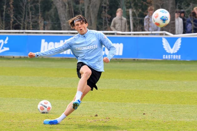 DEU, DFL, 2. FBL Hertha BSC, Training, 24.03.2026, Sportforum, Berlin, DEU, DFL, 2. FBL Hertha BSC, Training, im Bild Fabian Reese (Hertha BSC Berlin 11) DFL - regulations prohibit any use of Photographs as image sequences and or quasi-video