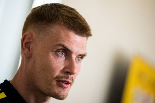 260324 Eric Smith of the Swedish national football team after a training session on March 24, 2026 in Valencia. Photo: Joel Marklund BILDBYRAN kod JM JM0805 bbeng fotboll football soccer fotball vm-kval FIFA World Cup, WM, Weltmeisterschaft, Fussball qualifier qualifier träning practice training sverige sweden sverige a Copyright: JOELxMARKLUND BB260324JM090