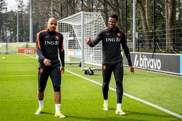 ZEIST - Donyell Malen of the Netherlands, Denzel Dumfries of the Netherlands during the training of the Dutch national football team at the KNVB Campus in the run-up to the World Cup friendly against Norway on March 24, 2026 in Zeist, the Netherlands. (Photo by Stefan Koops EYE4IMAGES DeFodi Images) -