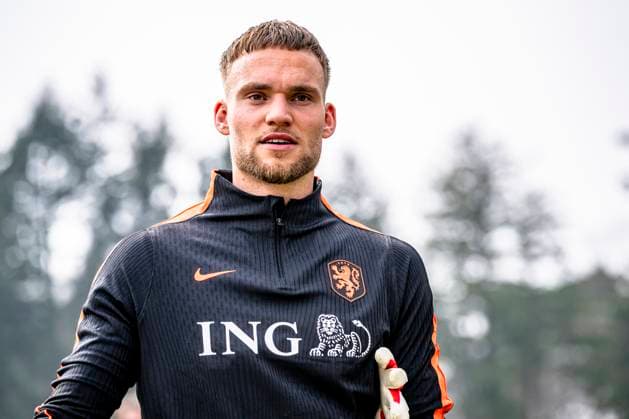 ZEIST - Goalkeeper Bart Verbruggen of the Netherlands during the training of the Dutch national football team at the KNVB Campus in the run-up to the World Cup friendly against Norway on March 24, 2026 in Zeist, the Netherlands. (Photo by Stefan Koops EYE4IMAGES DeFodi Images) -