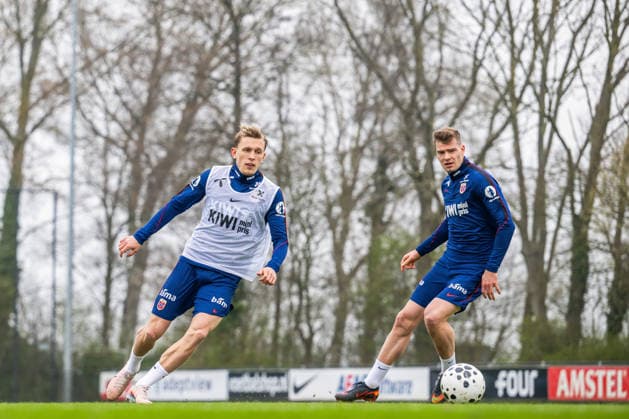 260324 Marcus Holmgren Pedersen and Alexander Sorloth of the Norwegian national football team during a training session on March 24, 2026 in Wijdewormer. Photo: Vegard Grott BILDBYRAN kod VG VG0899 bbeng fotball football soccer fotboll norge norway trening träning training practice amsterdam Copyright: VEGARDxGRoTT BB260324VG010