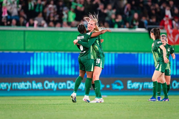 UWCL: VfL Wolfsburg vs. OL Lyonnes, 24.03.2026 TOR, JUBEL durch Lineth Beerensteyn (VfL Wolfsburg, 9); UEFA Women s Champions League, Viertelfinale, Hinspiel: VfL Wolfsburg vs. OL Lyonnes am 24.03.2026 in der Volkswagen Arena, Wolfsburg DFB DFL REGULATIONS PROHIBIT ANY USE OF PHOTOGRAPHS AS IMAGE SEQUENCES AND OR QUASI-VIDEO. Copyright: xBEAUTIFULxSPORTS Tonhäuserx