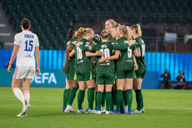 Deutschland, Fussball, UEFA, Womens Champions League, Viertelfinale, Hinspiel 2025 2026: VfL Wolfsburg - OL Lyonnes am 24.03. in Wolfsburg (Volkswagen Arena): Schuss Tor 1:0 Lineth Beerensteyn (VfL Wolfsburg 9) Jubel Freude Emotionen Torjubel Copyright: xSvenxHeidmannx