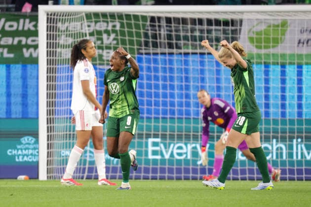 24.03.2026, xgrfx, Fussball UEFA Women s Champions League Viertelfinale , VfL Wolfsburg - Olympique Lyon v.l. Tor,, Lineth Beerensteyn zum 1:0 (VfL Wolfsburg) (DFL DFB REGULATIONS PROHIBIT ANY USE OF PHOTOGRAPHS as IMAGE SEQUENCES and or QUASI-VIDEO) Wolfsburg