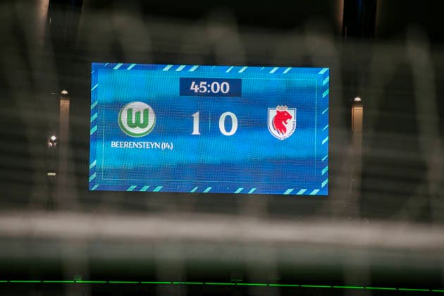 Deutschland: Fussball UEFA Women™s Champions League 2025 2026, Viertelfinale VfL Wolfsburg vs OL Lyonnes Volkswagen Arena (Wolfsburg): Wolfsburg Copyright: xAymanxAlahmedx