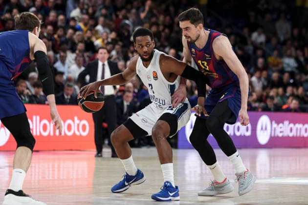 March 24, 2026, Barcelona, Barcelona, Spain: Jordan Loyd of Anadolu Efes Istanbul and Tomas Satoransky of FC Barcelona, Barca in action during the EuroLeague Regular Season Round 33 match played between FC Barcelona and Anadolu Efes Istanbul at Palau Blaugrana on March 24, 2026 in Barcelona, Spain. Barcelona Spain - ZUMAa181 20260324_zaa_a181_099 Copyright: xJavierxBorregox