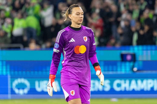 Deutschland: Fussball UEFA Women™s Champions League 2025 2026, Viertelfinale VfL Wolfsburg vs OL Lyonnes Volkswagen Arena (Wolfsburg): Endler Christiane (OL Lyonnes, 1) Copyright: xMichellexLukax