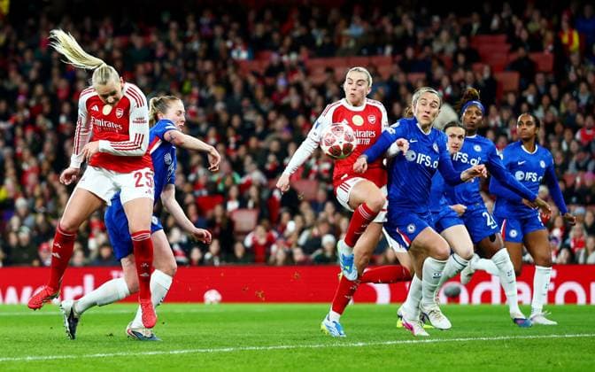 Stina Blackstenius of Arsenal scores a goal to make the score 1-0. Arsenal Women v Chelsea Women, UEFA Women s Champions League, Quarter Final, First Leg, Football, Emirates Stadium, London, UK - 24 Mar 2026London Emirates Stadium United Kingdom EDITORIAL USE ONLY No use with unauthorised audio, video, data, fixture lists, club league logos or live services. Online in-match use limited to 120 images, no video emulation. No use in betting, games or single club league player publications. Copyright: xJamesxMarsh Shutterstockx 16787096ad