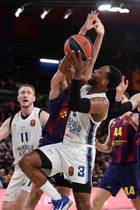 March 24, 2026, Barcelona, Barcelona, Spain: Jordan Loyd of Anadolu Efes Istanbul in action during the EuroLeague Regular Season Round 33 match played between FC Barcelona, Barca and Anadolu Efes Istanbul at Palau Blaugrana on March 24, 2026 in Barcelona, Spain. Barcelona Spain - ZUMAa181 20260324_zaa_a181_159 Copyright: xJavierxBorregox