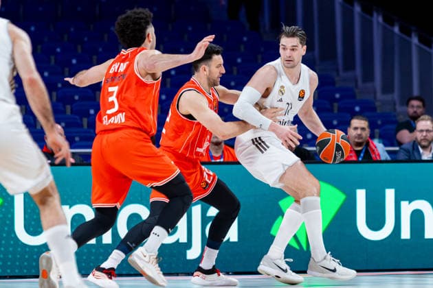 ESP: Real Madrid v Hapoel IBI Tel Aviv. Euroleague. Mario Hezonja of Real Madrid during the Euroleague match, between Real Madrid and Hapoel IBI Tel Aviv played at Movistar Arena Stadium on March 24, 2026 in Madrid Spain Madrid Spain Basketball Copyright: xAlbaxPachecox xAgenciaxLOFx