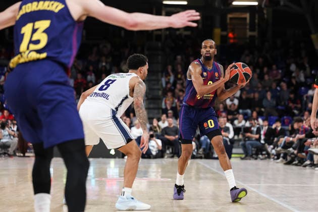 March 24, 2026, Barcelona, Barcelona, Spain: Kevin Punter of FC Barcelona, Barca in action during the EuroLeague Regular Season Round 33 match played between FC Barcelona and Anadolu Efes Istanbul at Palau Blaugrana on March 24, 2026 in Barcelona, Spain. Barcelona Spain - ZUMAa181 20260324_zaa_a181_203 Copyright: xJavierxBorregox