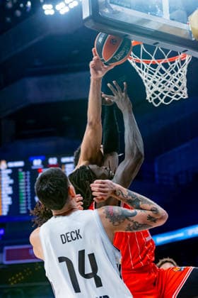ESP: Real Madrid v Hapoel IBI Tel Aviv. Euroleague. Usman Garuba of Real Madrid and Johnathan Motley (Hapoel) during the Euroleague match, between Real Madrid and Hapoel IBI Tel Aviv played at Movistar Arena Stadium on March 24, 2026 in Madrid Spain Madrid Spain Basketball Copyright: xAlbaxPachecox xAgenciaxLOFx