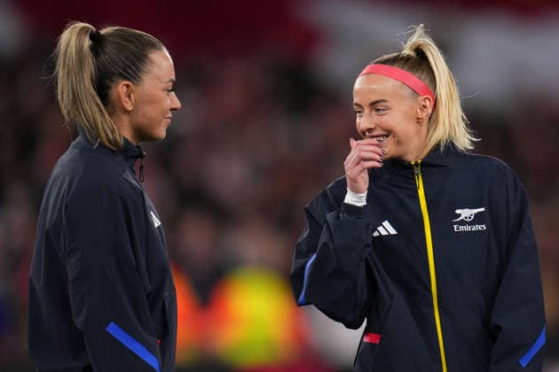 UEFA Women s Champions League Quarter-finals Arsenal v Chelsea Chloe Kelly of Arsenal and Katie McCabe of Arsenal ahead of the UEFA Women s Champions League Quarter-finals match Arsenal vs Chelsea at Arsenal Stadium, London, United Kingdom on 24 March 2026 (Photo by Harvey Murphy News Images) Copyright: xHarveyxMurphy NewsxImagesx