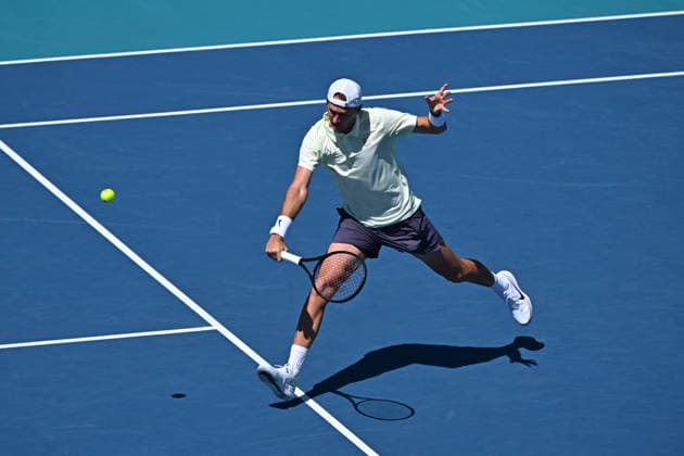 Itau Miami Tennis Open - Sebastian Korda Sebastian Korda (USA) during his fourth round match at the Itau Miami Tennis Open in Miami , USA, on March 24, 2026. Photo by Corinne Dubreuil ABACAPRESS.COM Miami United States  Copyright: xDubreuilxCorinne ABACAx