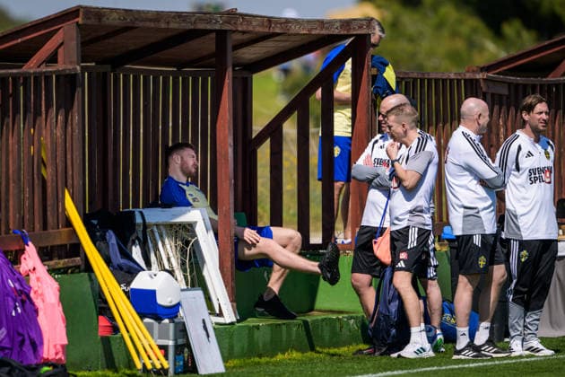 260325 Injured player Dejan Kulusevski of the Swedish national football team during a training session on March 25, 2026 in Valencia. Photo: Joel Marklund BILDBYRAN kod JM JM0806 bbeng fotboll football soccer fotball vm-kval FIFA World Cup, WM, Weltmeisterschaft, Fussball qualifier qualifier träning practice training sverige sweden sverige a Copyright: JOELxMARKLUND BB260325JM005