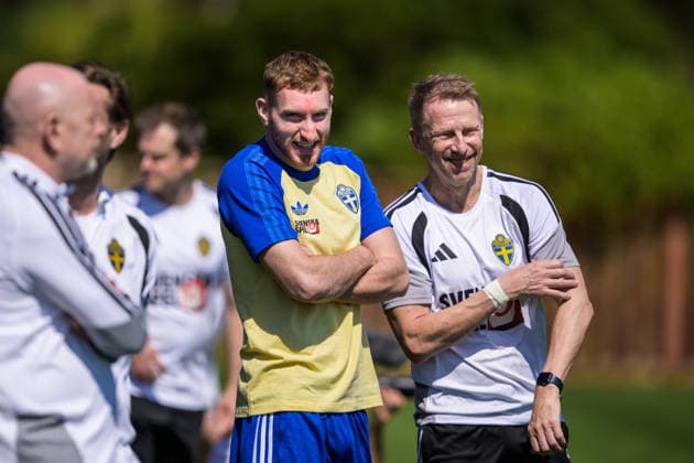 260325 Injured player Dejan Kulusevski of the Swedish national football team during a training session on March 25, 2026 in Valencia. Photo: Joel Marklund BILDBYRAN kod JM JM0806 bbeng fotboll football soccer fotball vm-kval FIFA World Cup, WM, Weltmeisterschaft, Fussball qualifier qualifier träning practice training sverige sweden sverige a Copyright: JOELxMARKLUND BB260325JM011