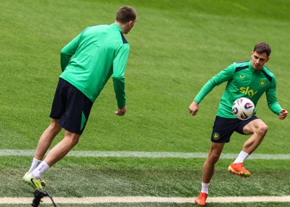 Republic of Ireland Squad Training, Fortune Arena, Prague, Czech Republic 25 3 2026 Jimmy Dunne with Jayson Molumby Jimmy Dunne with Jayson Molumby 25 3 2026  Copyright: x INPHO BenxBradyx BB3_8876