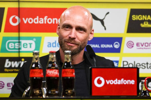 Dortmund, Deutschland: 25. März 2026 - Pressekonferenz - Vorstellung des neuen BVB Sportdirektors Ole Book Im Bild: Der neue BVB Sportdirektor Ole Book (BVB) bei der Pressekonferenz für seine Vorstellung DFB regulations prohibit any use of photographs as image sequences and or quasi-photo