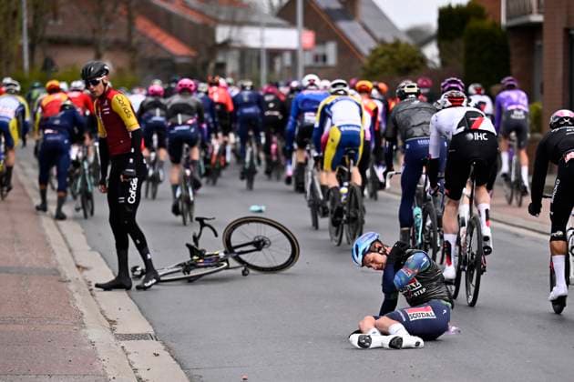 Tour of Bruges 2026 Cycling Race BRUGGE, BELGIUM - MARCH 25 : crash of a rider of team Soudal - Quick Step during the 50th edition of Tour of Bruges an UCI World Tour 1.UWT one day cycling road race for Men Elite of 202.9 km with start in Brugge and finish in Brugge on March 25, 2026 in Brugge, Belgium, 25 03 2026 ( Motordriver Kenny Verfaillie - Brugge Belgium  Copyright: xTomasxSiskx