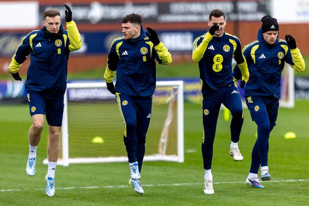 Scotland Training Andy Robertson of Scotland national team, Nationalteam during the Scotland training session ahead of their International Challenge Match, Scotland vs Japan, Lesser Hampden, Hampden Park, Glasgow, Scotland, 25 03 2026. Hampden Park Lesser Hampden Glasgow Scotland Editorial use only , Copyright: xColinxPoultneyx PSI-23967-0017