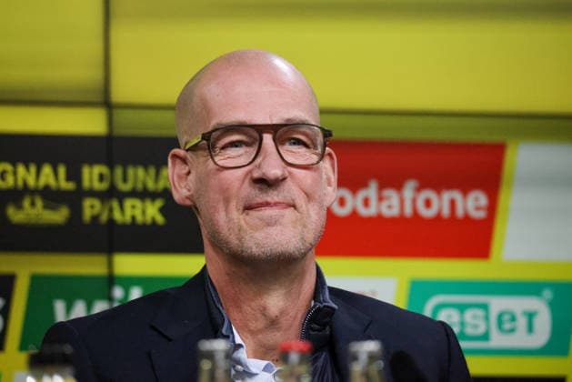 Dortmund, Deutschland: 25. März 2026 - Pressekonferenz - Vorstellung des neuen BVB Sportdirektors Ole Book Im Bild: Geschäftsführer Carsten Cramer (BVB) bei der Pressekonferenz zur Vorstellung des neuen Sportdirektors