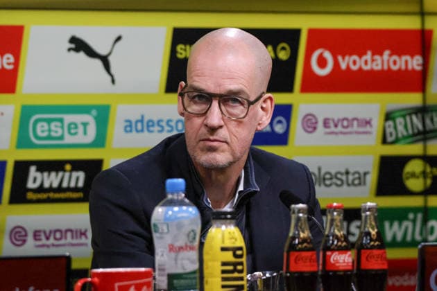 Dortmund, Deutschland: 25. März 2026 - Pressekonferenz - Vorstellung des neuen BVB Sportdirektors Ole Book Im Bild: Geschäftsführer Carsten Cramer (BVB) bei der Pressekonferenz zur Vorstellung des neuen Sportdirektors DFB regulations prohibit any use of photographs as image sequences and or quasi-photo