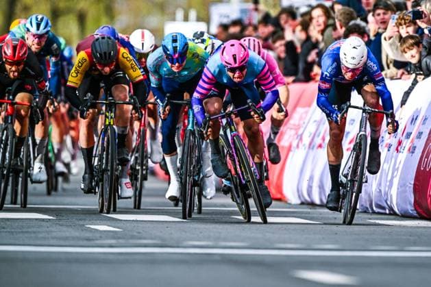 Dutch Dylan Groenewegen of Unibet Rose Rockets and Belgian Jasper Philipsen of Alpecin-Premier Tech pictured in action during the Ronde van Brugge men s elite one-day cycling race, 202,9 km from and to Brugge on Wednesday 25 March 2026. JASPERxJACOBS  x168880050x