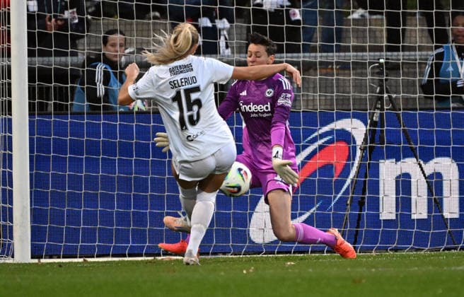 RECORD DATE NOT STATED 25.03.2026, xjhx, Fussball UEFA Women s Europa Cup, Eintracht Frankfurt - BK Häcken v.l. Alva Selerud (BK Häcken),, Lina Altenburg (Eintracht Frankfurt Frauen) (DFL DFB REGULATIONS PROHIBIT ANY USE OF PHOTOGRAPHS as IMAGE SEQUENCES and or QUASI-VIDEO) Frankfurt am Main